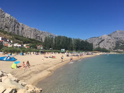 Beach Galeb, distance from the center of Omis: 1.14 km