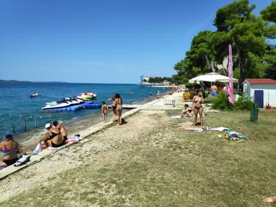 Beach Zlatni Val, distance from the center of Zadar: 1.53 km