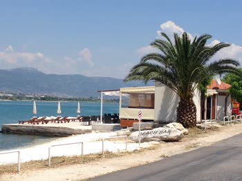 Maccao Bar&Lounge, distance from the center of Trogir: 0.80 km